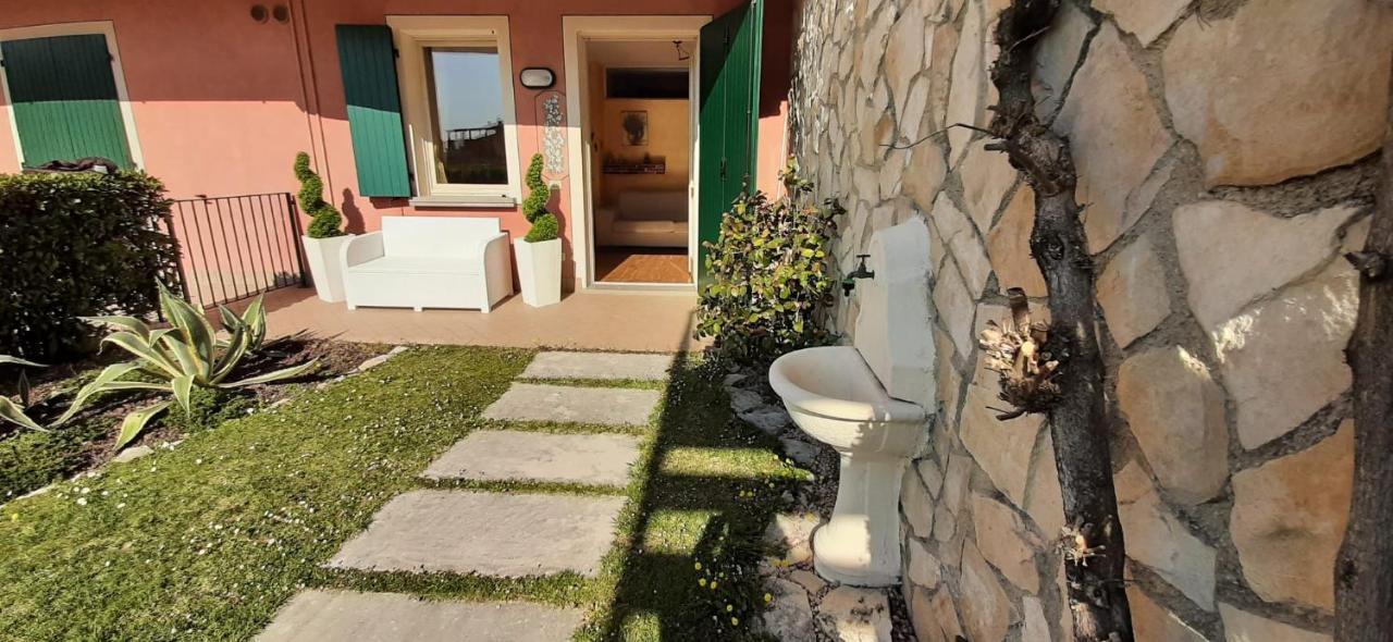 Holiday House Sole Saló Exterior foto